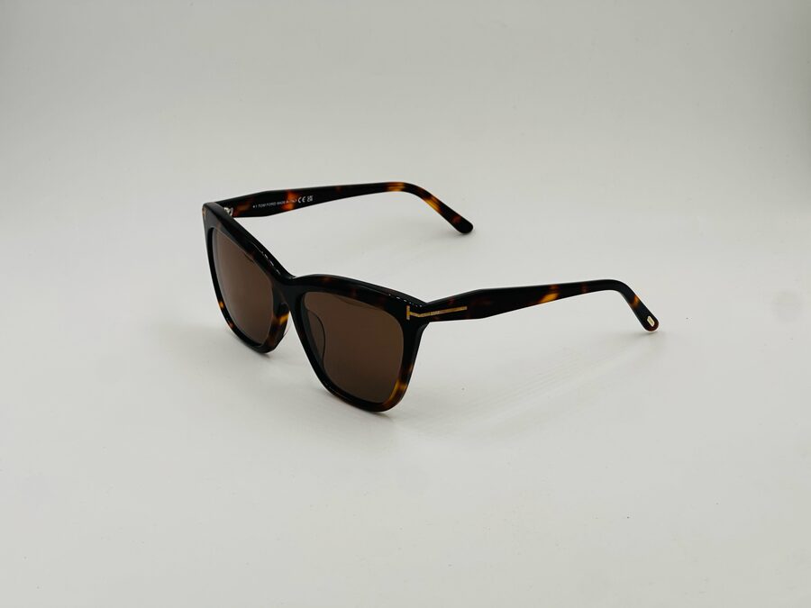 Tom Ford black cat-eye sunglasses with brown lens